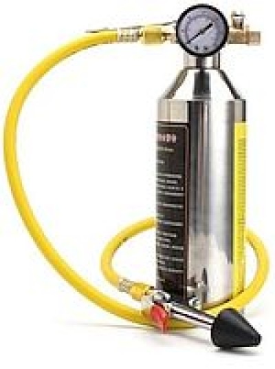Economical flush kit for pressurized flushing out of air-conditioning and refrigerating systems